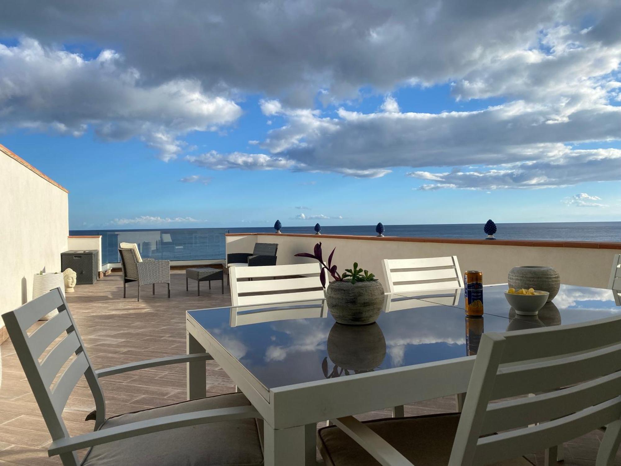 Beach Penthouse Marisol 2Floors, Central Letojanni Exteriér fotografie